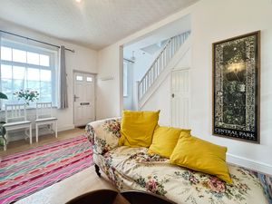Living room- click for photo gallery